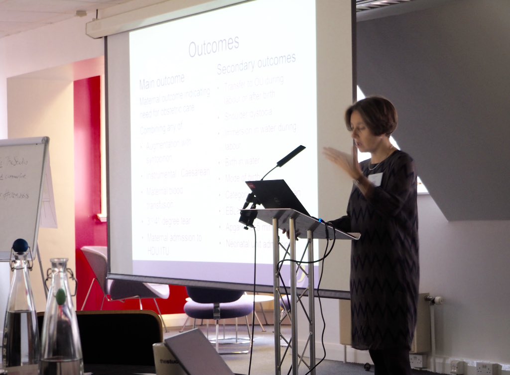 NPEU_UKMidSS's tweet photo. Rachel presenting the results of the Severe Obesity Study @RachelRowe3 #ukmidss18 https://t.co/EBAZTOajEN