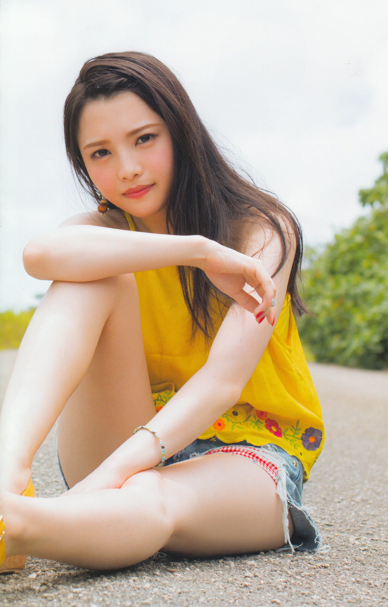 女性声優の太もも 麻倉もも