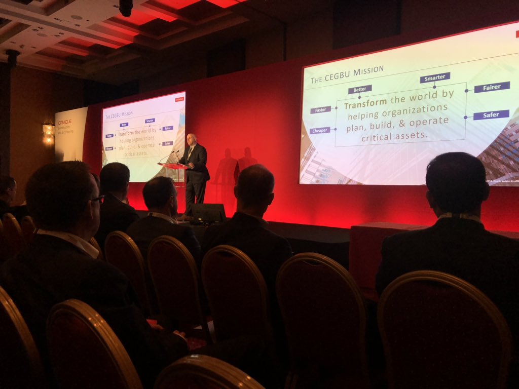 jmurphy888's tweet photo. Inspiring talk from Luis Burdiel-Agudo about the devastation in Puerto Rico and how they’ve approached the rebuild #futureofprojects #fop2018 https://t.co/rc9edrmGei