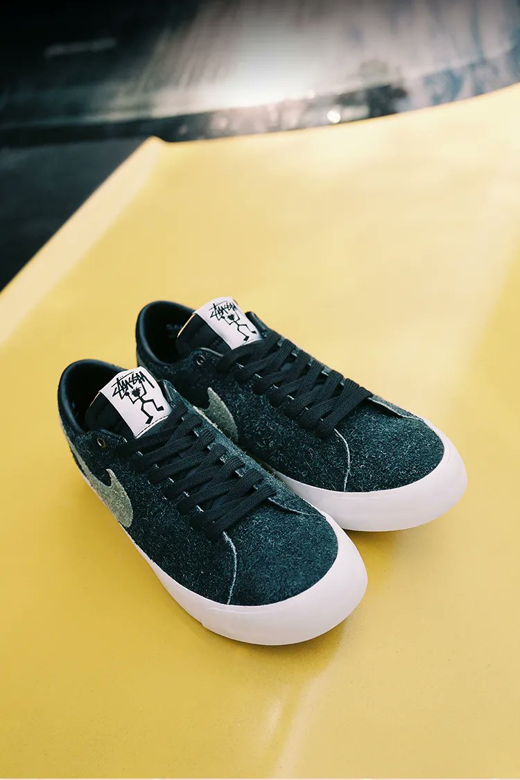 nike sb zoom blazer low stussy