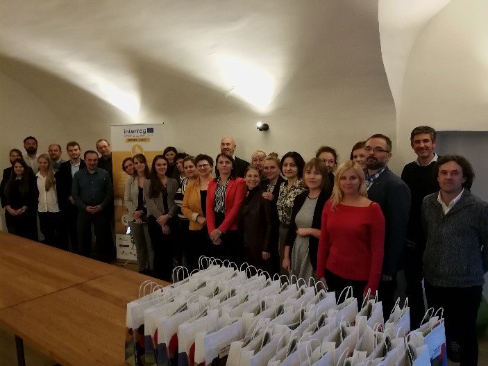 innova_kft's tweet photo. Munkatársaink újabb szakmai rendezvényen vettek részt 2018. november 20 és 21. között, melyet a szlovéniai Maribor városában rendezett meg a kutatás, fejlesztési és innovációs feladatokat is ellátó TECES technológiai központként működő partnerünk. 
 #RegionalObservatories https://t.co/l2WYh4fivu