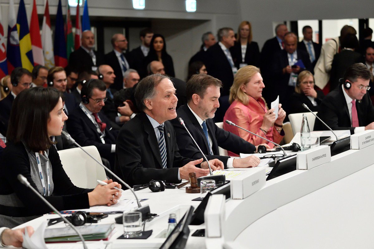 Addressing #OSCEMC18, CiO #Moavero Milanesi stressed that #OSCE is key instrument to create #security in area spanning from Vancouver to Vladivostok & highlighted inextricable link between #Mediterranean dimension of security and security in #EurAsian & #EuroAtlantic regions