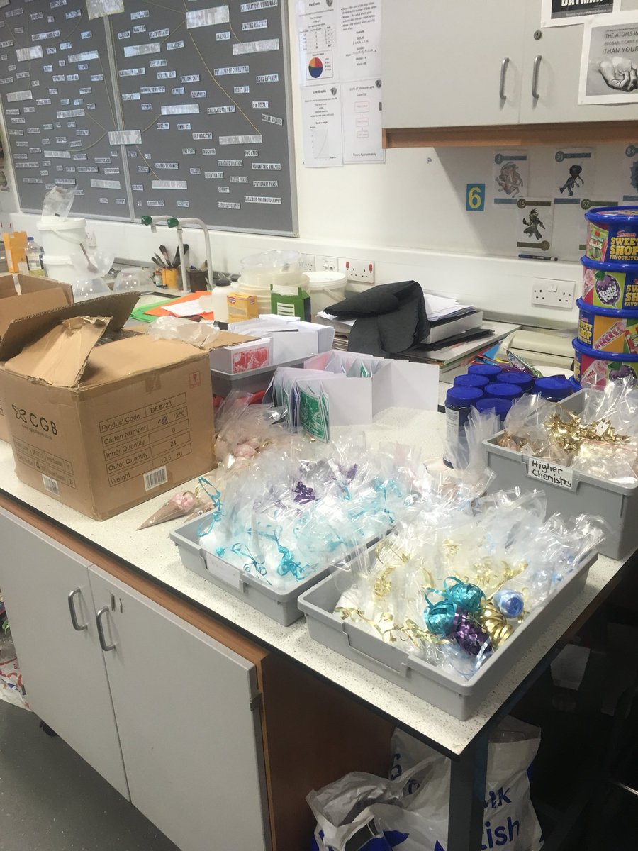 DennyHighSTEM's tweet photo. Final preparations for tomorrow night! 🎶 it’s beginning to look a lot like Christmas! 🎅🏼🔭 #prideindennyhigh #STEMchristmas https://t.co/Elkxc75bAH