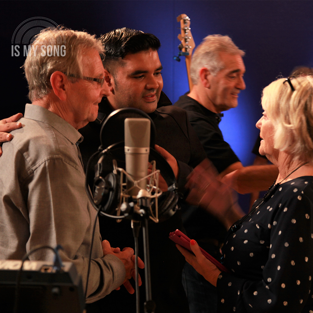 ThisismysongTV's tweet photo. We called in music industry experts @NaughtyBoyMusic  @thesisterbliss @_H_U_N_T  @MarkDelisser and @cecesammy to help ordinary people record songs that represent their life stories in #ThisIsMySong starting Thursday 13th December at 8pm on @BBCOne  🙌🙌🙌 https://t.co/9bkwEOLpr5
