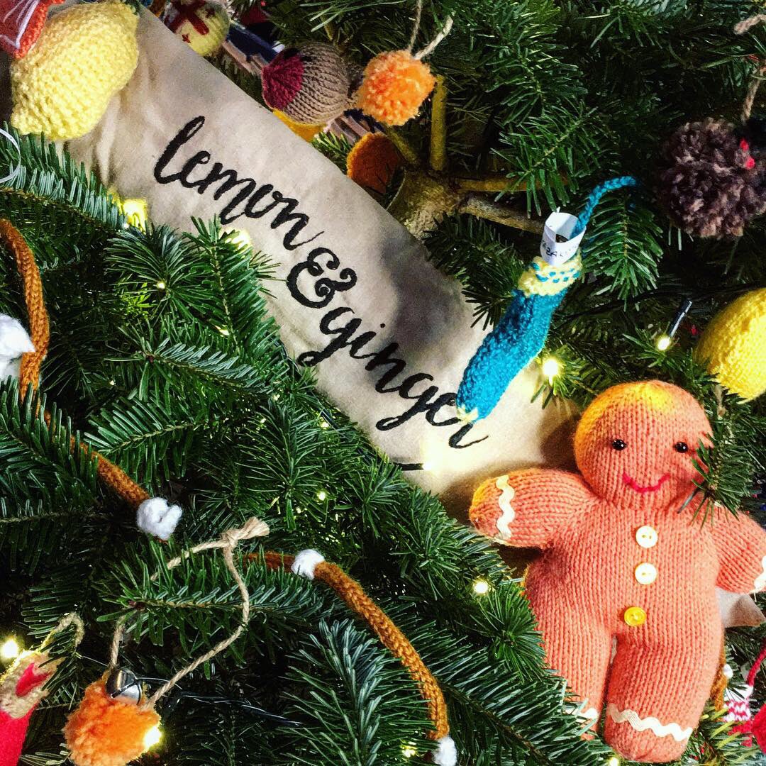 lemon_ginger's tweet photo. Our #ChristmasAroundTheWorld tree is up in @stpaulsbedford for their annual #ChristmasTreeFestival supporting @HospitalBedford
It’s on till Sunday then will be at @BedfordPavilion over Xmas 🎄
#bedford #handmadechristmas https://t.co/JSSLUe4EK2