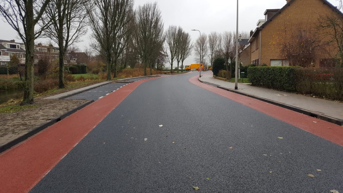 DW_Groep's tweet photo. Asfalteren Boerenburg in Noordwijk #Strakkelijnen #Professioneelwerk https://t.co/Evm9hbtfoE