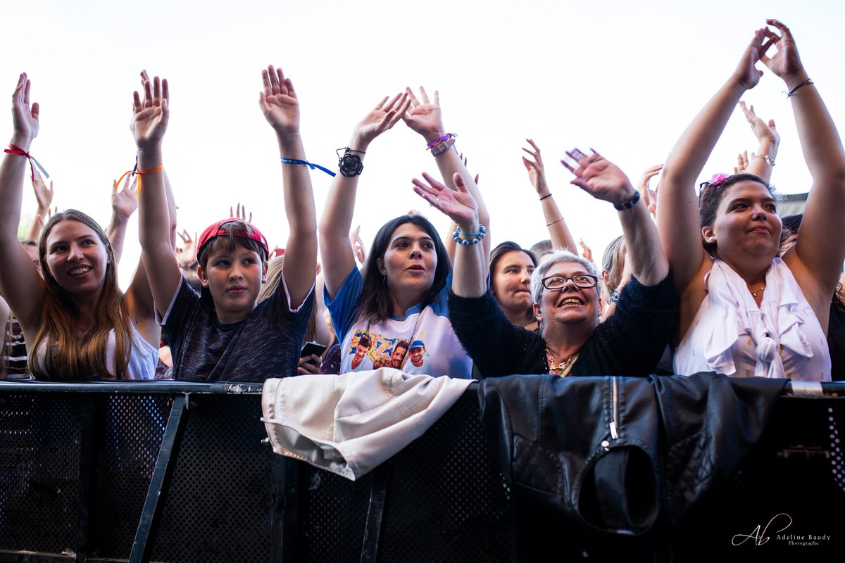 FestivalFACESI's tweet photo. Votre joie, vos sourires, les étoiles dans vos yeux... c'est la magie de #FaceetSi ! 🤩 https://t.co/IOQa4OXbKG