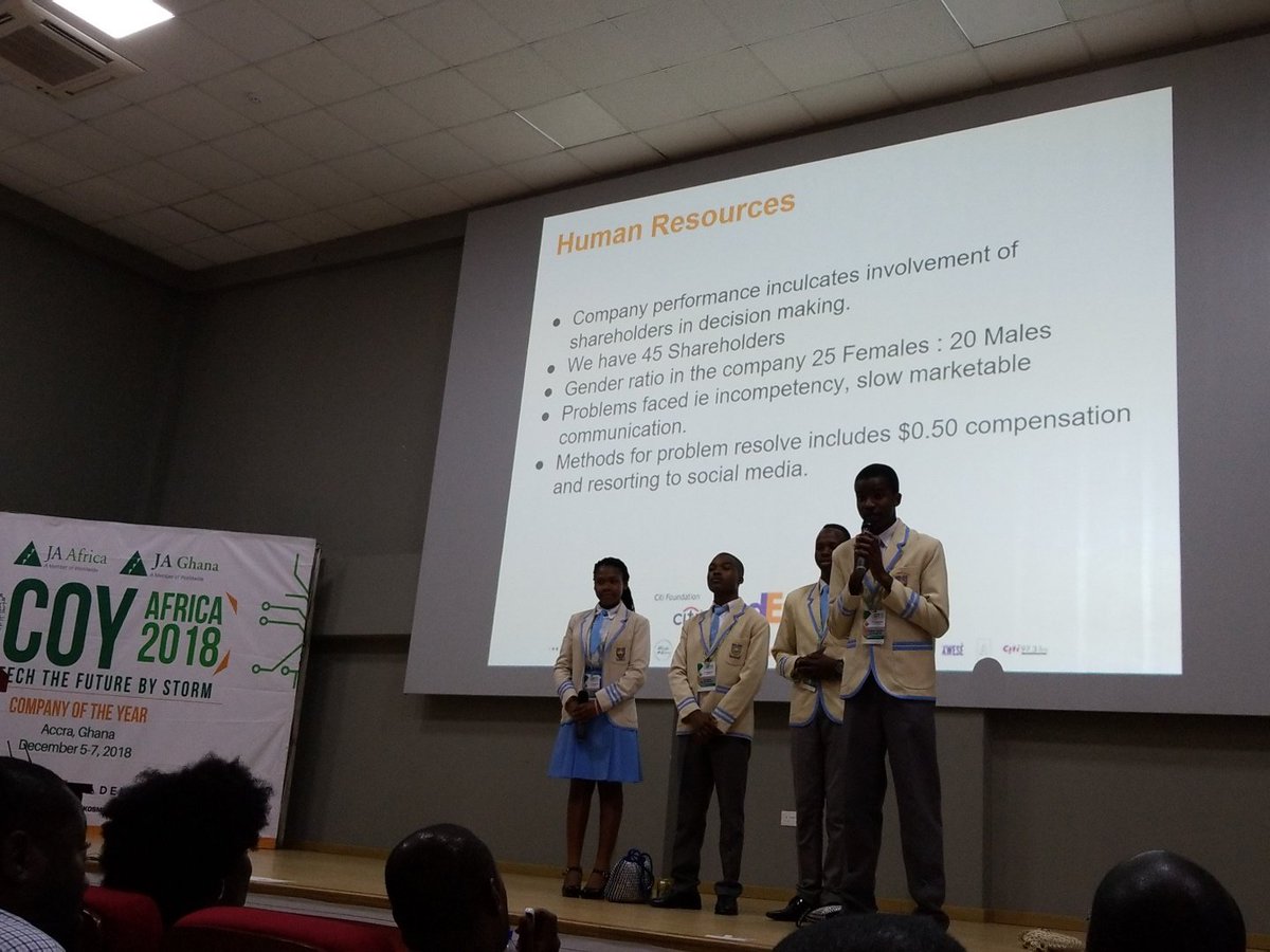 Entrepreneurs from Zimbabwe present EcoCrochet, a bag made from recycled aluminum, tells the judges that they learned to turn negatives into positives #learnedoptimism #AfricaCoy2018 @JAWorldwide @JA_Africa_