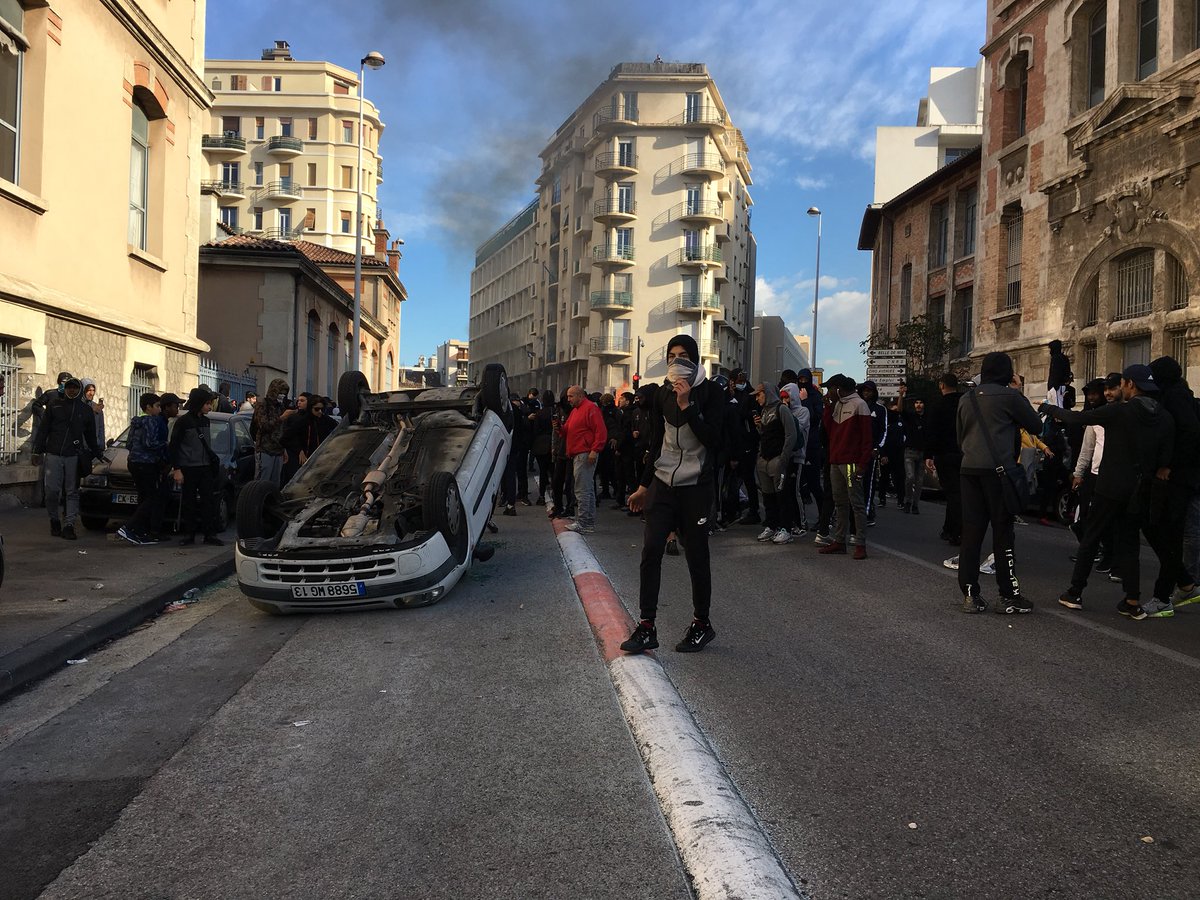 Протесты школьников и студентов в Марселе 