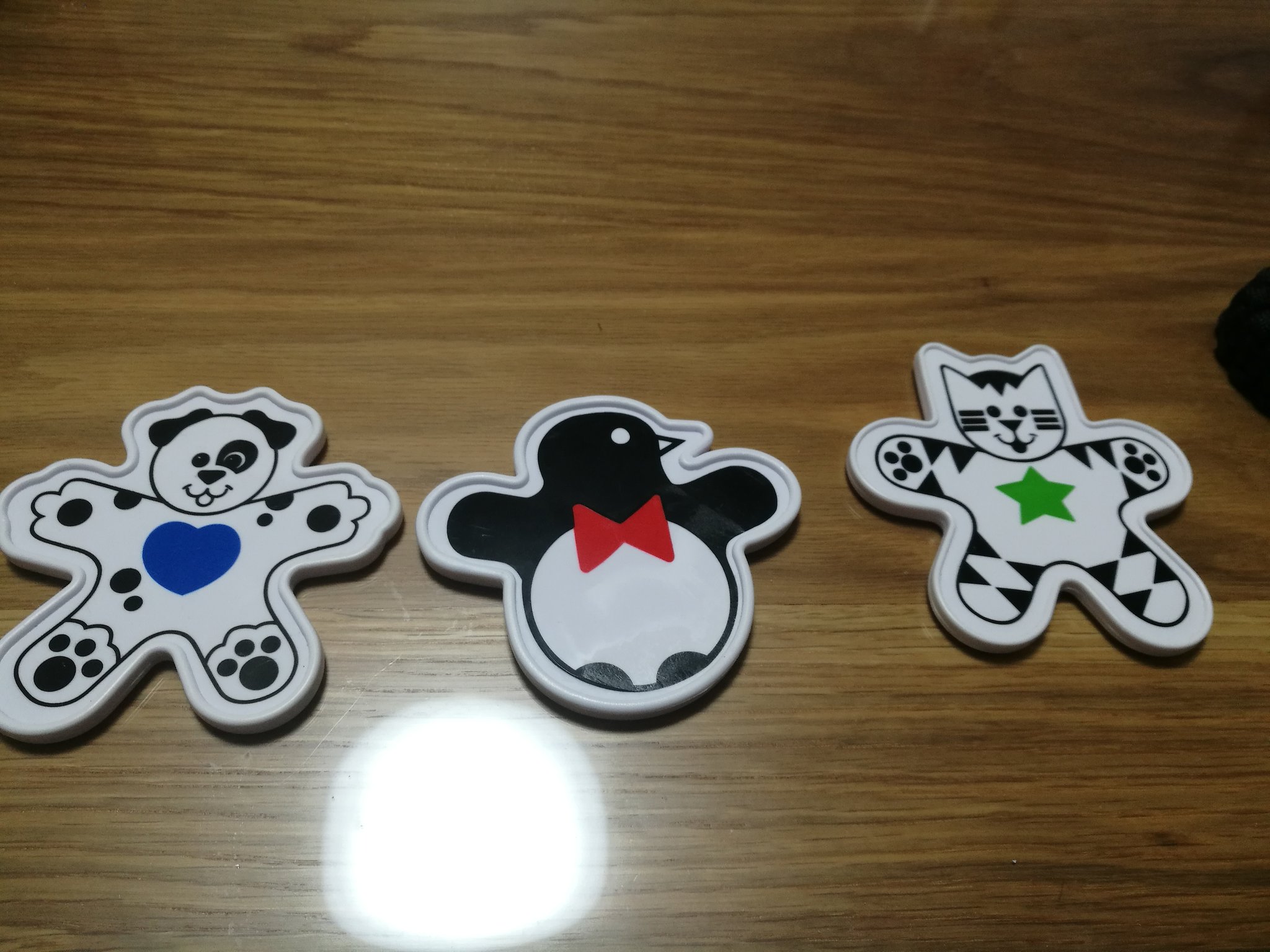 加齢た声 On Twitter 息子のおもちゃが2broカラーだからキャラクターの呼び名も弟者さん お兄さん おついちさんになっている かみさん 今日弟者さんが食器棚の下に投げられちゃって 観てたから良かったけど行方不明になっちゃうとこだったよー 私 弟者さん