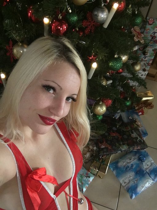 Happy Nikolaus meine lieben . Also ich hoffe ja noch immer auf meine ruhte. Meine Stiefel sind extra<a href="/tag/blond"class="tags"><span>#blond</span></a><a href="/tag/dirty"class="tags"><span>#dirty</span></a><a href="/tag/cam"class="tags"><span>#cam</span></a><a href="/tag/squirt"class="tags"><span>#squirt</span></a><a href="/tag/versaut"class="tags"><span>#versaut</span></a><a href="/tag/geil"class="tags"><span>#geil</span></a><a href="/tag/nikolaus"class="tags"><span>#nikolaus</span></a>