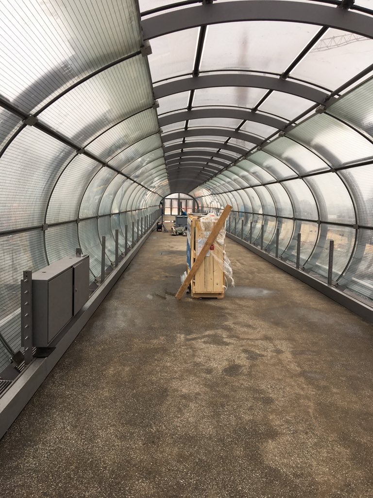 #U4 Haltestelle #Elbbrücken ist fertig und wird später feierlich eröffnet. Umsteigen zur S-Bahn können Fahrgäste wohl erst im nächsten Jahr. Die Haltestelle ist nämlich nicht rechtzeitig fertig geworden./ck