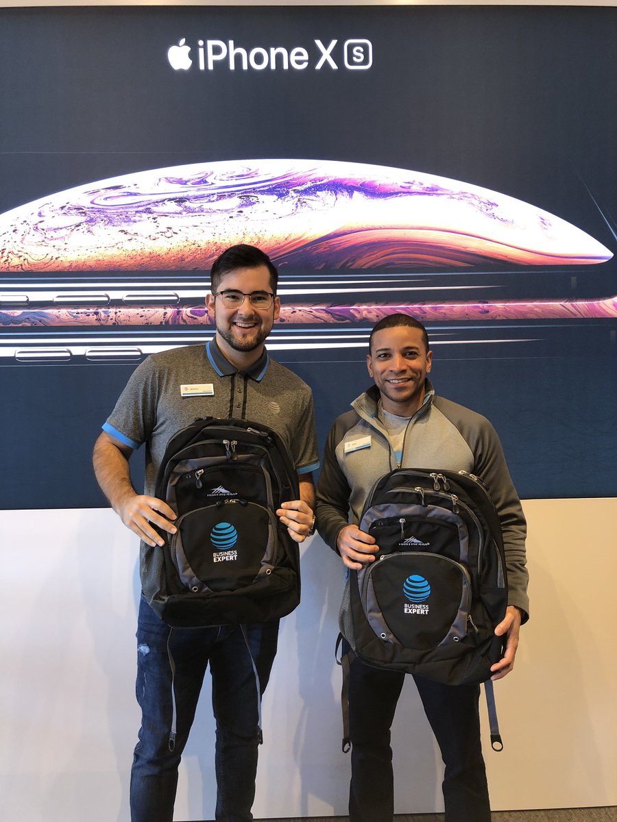 LaneTurquoise's tweet photo. Huge shout out to our #businessExperts.. 
#PromTime #CharLIT #RodgersTHAT #MidAtlantic #LifeAtATT  @jmedina930 @HenryLeeGomez @MarqRodgers @AdamMRagab @404girl. @ElvisRo29687500 @manuprom18 @PhiferQuinton @JeremyLishner https://t.co/jhD608PoSH