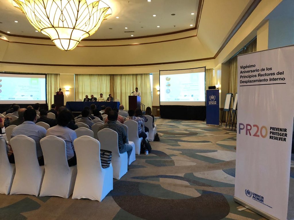 kalaragga's tweet photo. @ACNURamericas en Honduras junto con el Comité de Catastro fortalecen la protección de bienes abandonados por desplazamiento en el marco del aniversario de los 20 años de los principios rectores @GP20 y los compromisos #MIRSP . @IP_hn @AMHON1 https://t.co/ZBVIgR0IYy