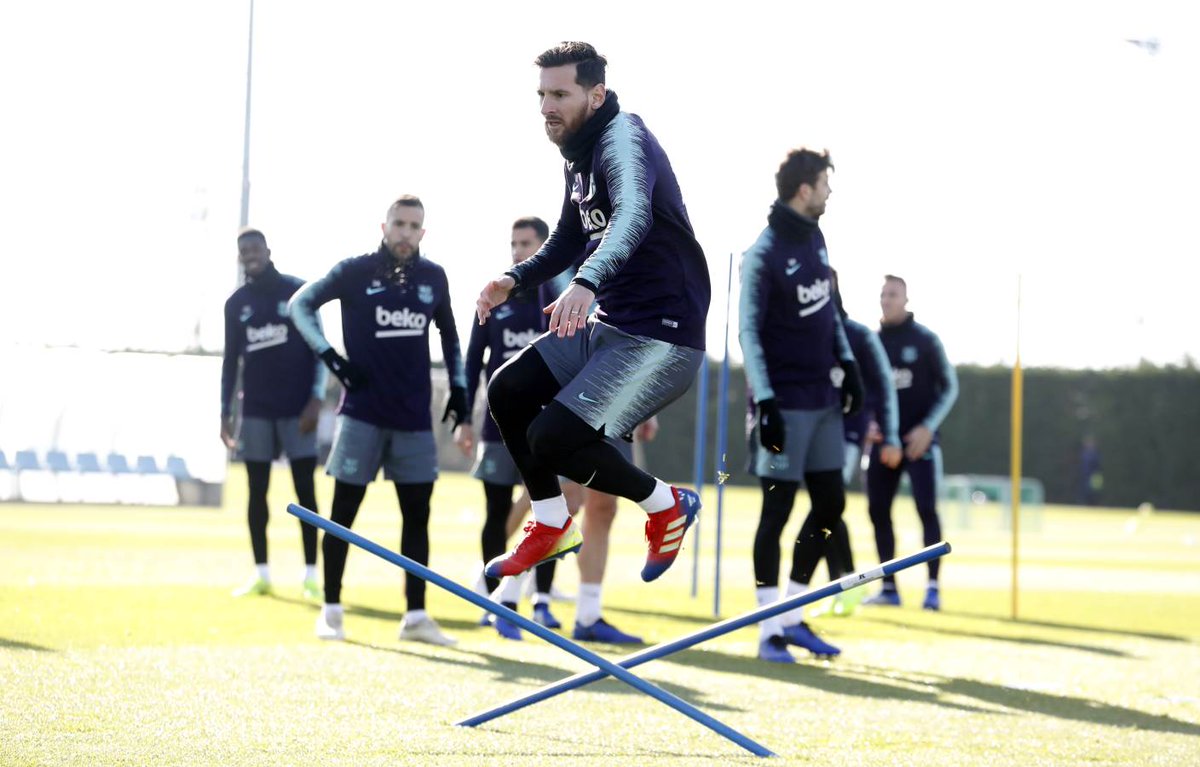 👑⃡♜ #Messi castling on Thursday
🔵🔴 #ForçaBarça