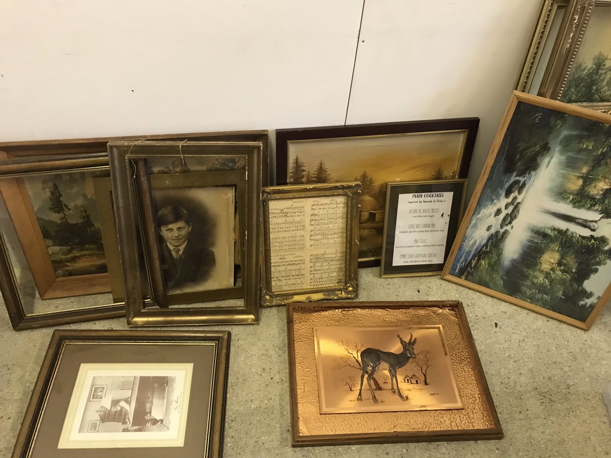 We’re having a Yard Sale! Come grab some Xmas bargains 🎁✨ Tomorrow at our studio at the Biscuit Factory, 10-7pm (DM for deets) Ho ho ho etc 🤶🏼🎁✨ (see images for examples)