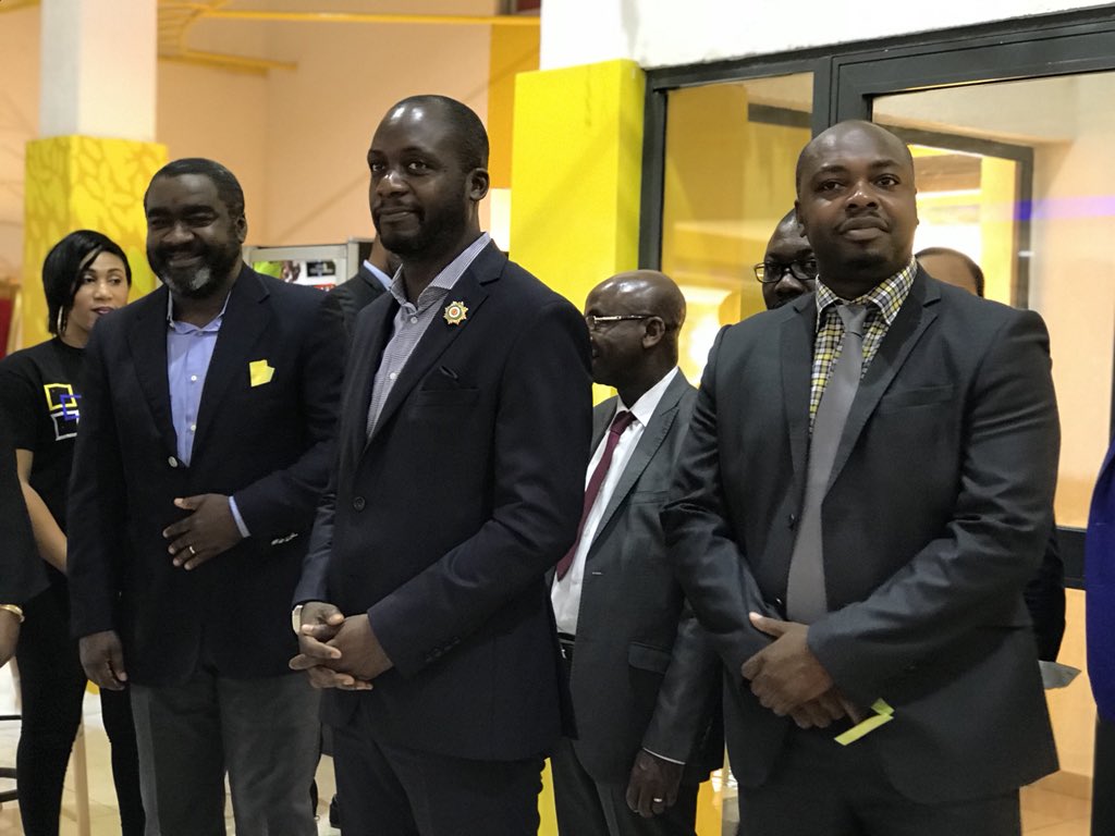 MTNCotedIvoire's tweet photo. Ouverture officielle de l’agence principale de MTN au plateau #MTNSupport https://t.co/GQg0ApDC8c