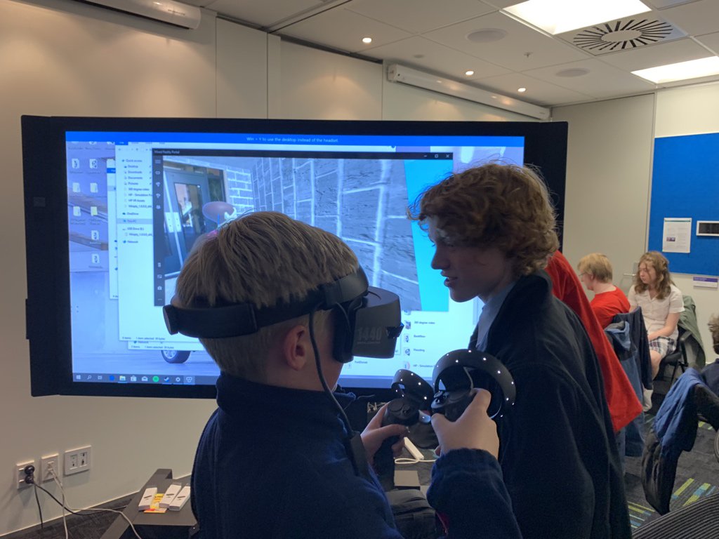 BronSt's tweet image. Day 3 #Hackmini and it all comes together in the most amazing way! 8 product teams judged by reps from Ministry of Education, #Theta, #Microsoft and Newland’s Intermediate School’s principal. Hard to pick winners as the products were awesome! Well done and congrats Knowclue Kidd!