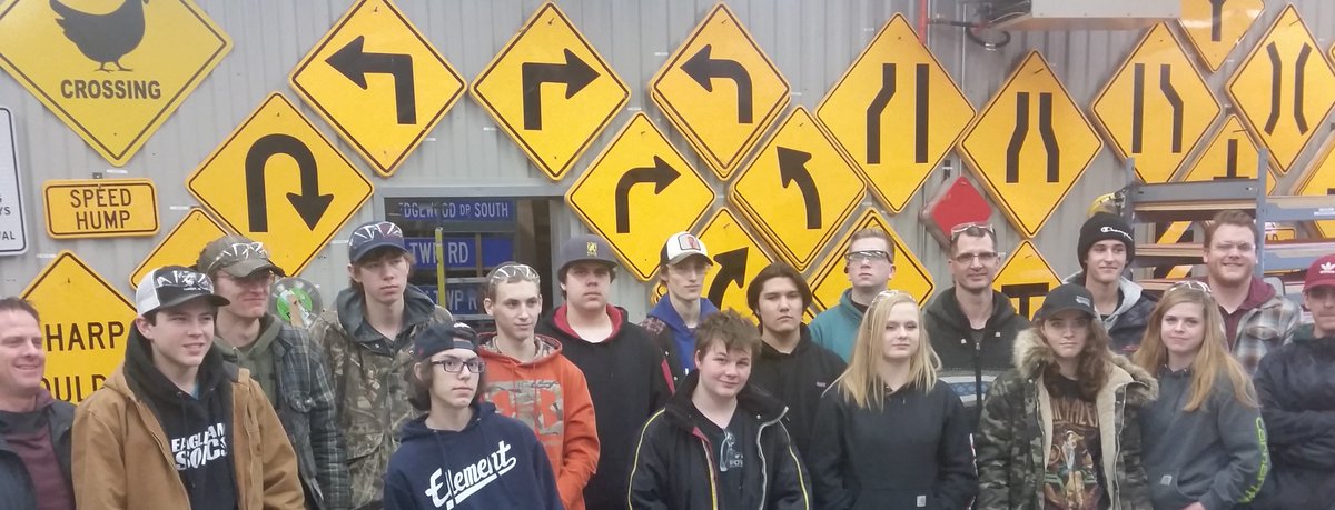 GPPSDoffcampus's tweet photo. Another successful tri-district Tour of the Trades by @CAREERSNextGen. 15 students from the three @citygp school districts had an opportunity to explore career opportunities at Aquatera, Stahl Peterbilt, and the County of Grande Prairie. #gpab, #gppsd, https://t.co/WTEqbNABsQ