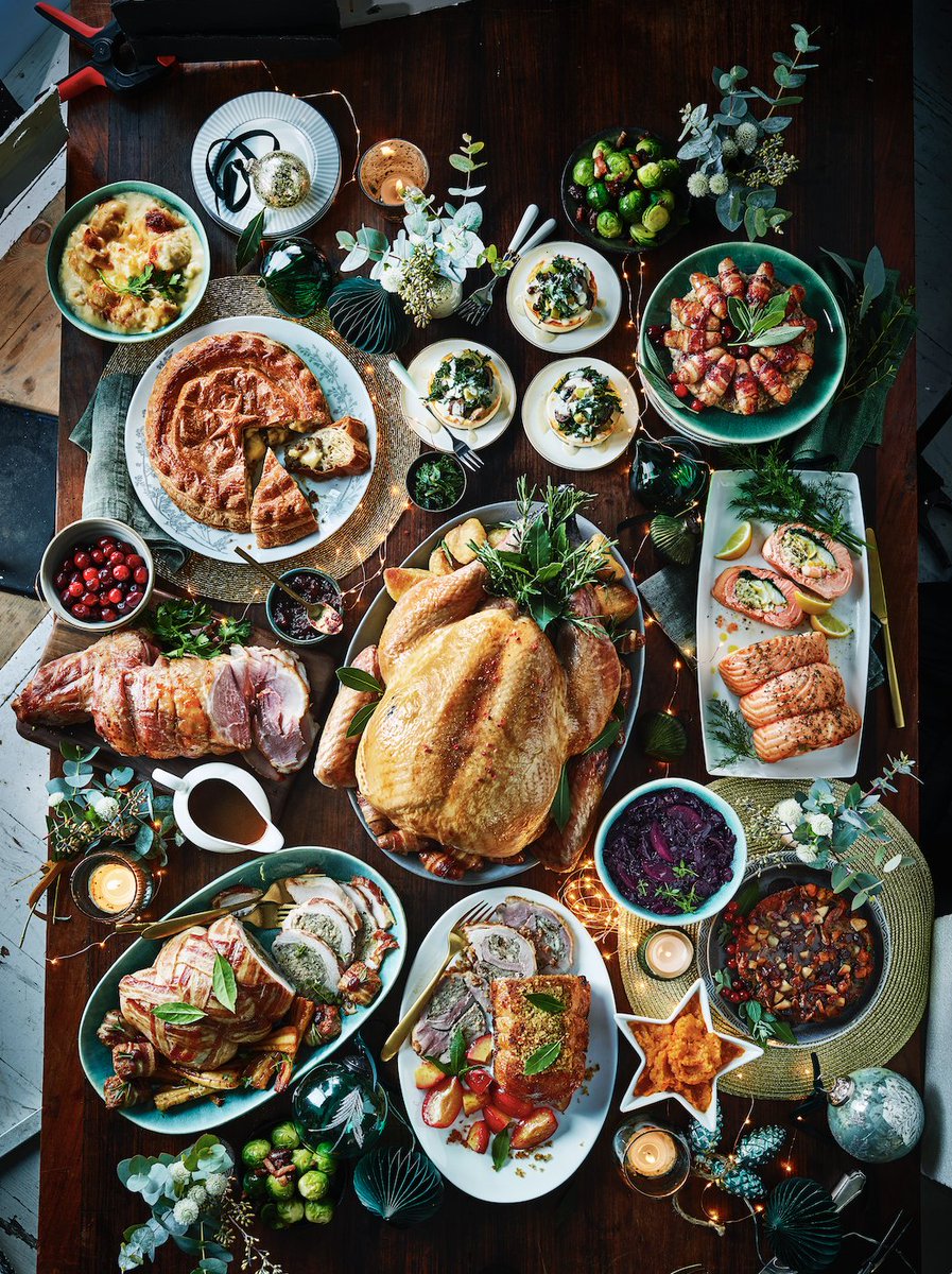 marksandspencer's tweet photo. Plan a feast to impress your guests with our fuss-free Christmas Food to Order service. Our choice of showstopping main courses includes something for everyone - place your order before 5pm on 15 December. Find more inspiration: 
https://t.co/kH9QkYZOud #MyMarksFave https://t.co/TacJsUZfvy