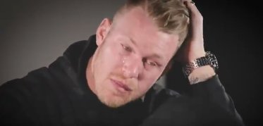 KFAN1003's tweet photo. "Big hands, big heart..."

Grab your tissues and check out this amazing video, "Dear Kyle" highlighting Kyle Rudolph's eight year involvement with the University of Minnesota Masonic Children's Hospital.

https://t.co/KWfG4nnLus https://t.co/rCUjmbrE0V