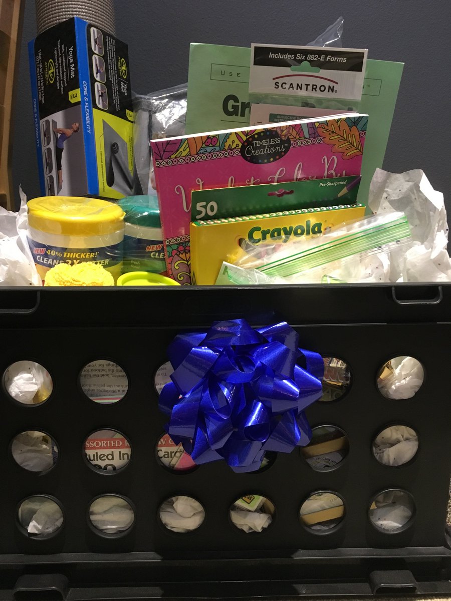 SE_SWS's tweet photo. Want to a chance to win a study basket full of goodies? All you have to do is:
1. Like this post
2. Retweet this post
3. Tell us what your favorite study tip is.

You can also jump over to our Facebook page: https://t.co/AQVHhN6nDV for an extra entry. https://t.co/YFxKXGt9ND