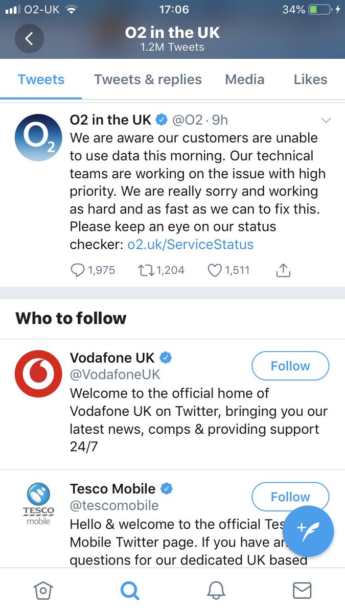 PGVerticalView's tweet photo. In light of what has happened with #O2 guess what I saw next 😂#suckerpunch https://t.co/VEoTVN4hQT