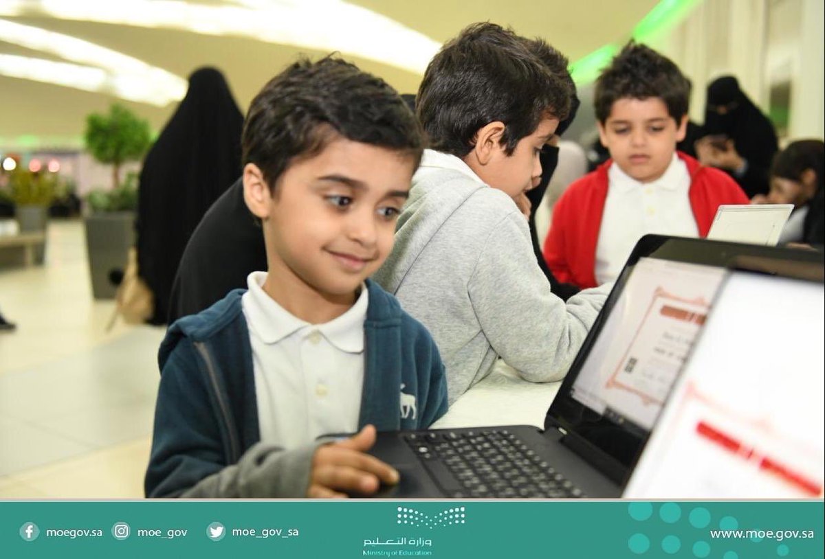 moe_gov_sa's tweet photo. #ساعة_برمجة_السعودية ..
المعلمون والمعلمات وطلابهم وطالباتهم ينافسون العالم نحو التحول الرقمي وتحقيق #رؤية_السعودية_2030 بالشراكة مع مايكروسوفت السعودية ..
شاهد وشارك معهم عبر هذا الرابط .
https://t.co/gfTQdqDRBG https://t.co/LOtmtjp1qj