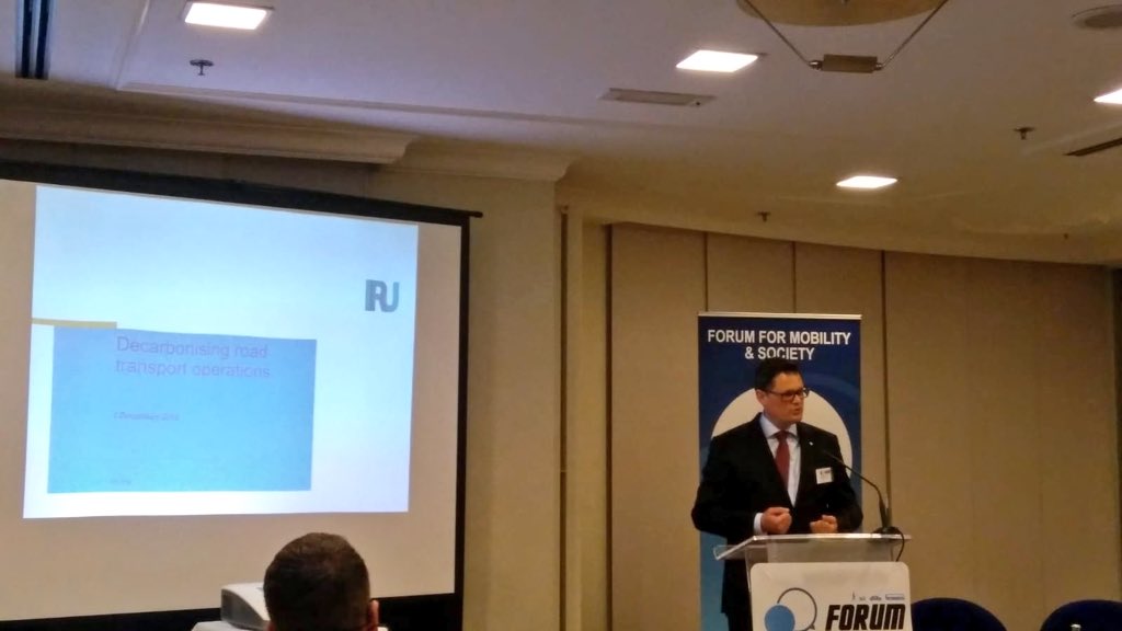 smetrabxl's tweet photo. .@ForumMobility ”Cutting #CO2 emissions from commercial vehicles: Can the Institutions get the Compromises right?” Holistic and realistic standards needed, willingness is there but level of #ambition is the key question here @the_IRU @Transport_EU @transenv @ACEA_eu @CLEPA_eu https://t.co/WKztrduxoP