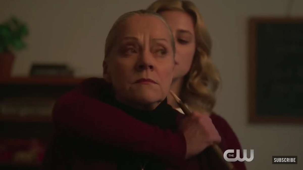 rivercutiess2's tweet photo. Betty has me quaking😂lmao tbh would you ever expect her to do this😂 https://t.co/dUmQJTYsMf