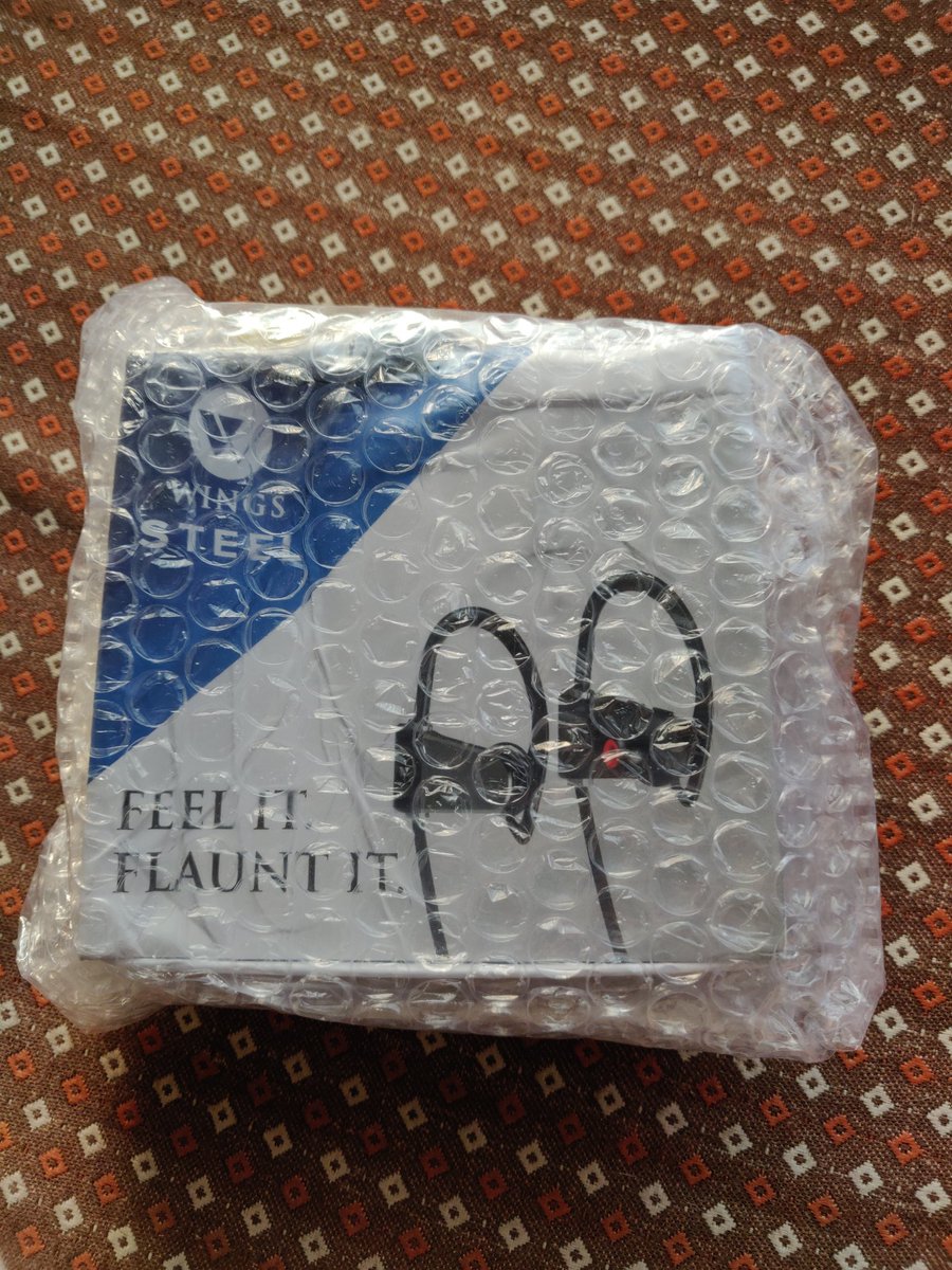 rahul_bangera's tweet photo. @JabongIndia worst package condition https://t.co/vrayomiE9T
