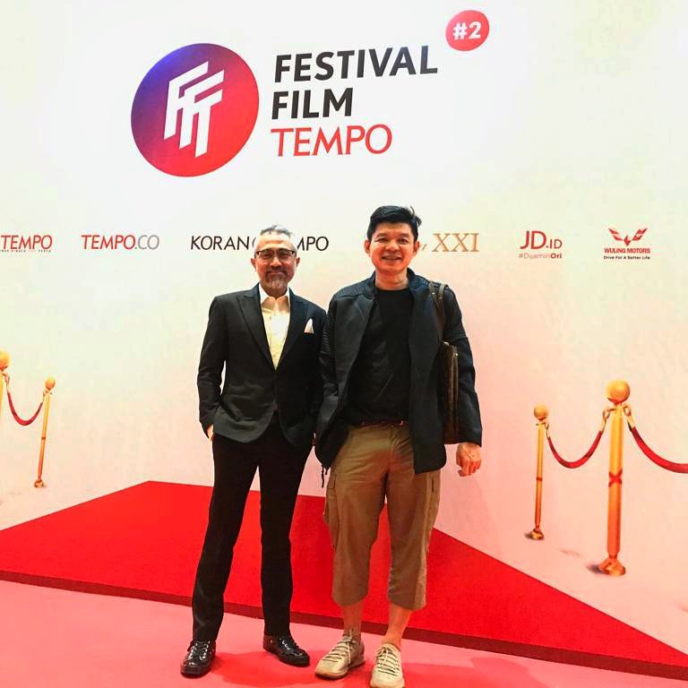sulung88's tweet image. Festival Film TEMPO2018, big congrats @lukmansardi for your well deserved Nomination as Best Actor. 
.
#ceritasul88 
#managerlife 
#Proudmanager 
#festivalfilmtempo2018 
#Lukmansardi