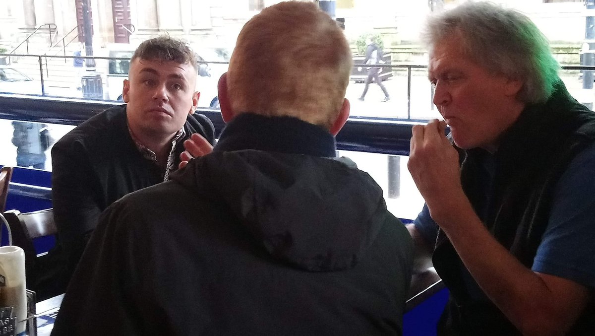 Debate with Tim Martin in Sunderland Wetherspoons with Paul from @OFOCBrexit OFOC and NE4EU in attendance to put our questions to him! @EUflagmafia @SODEMAction @Femi_Sorry @GuitarMoog @isitworthitbus