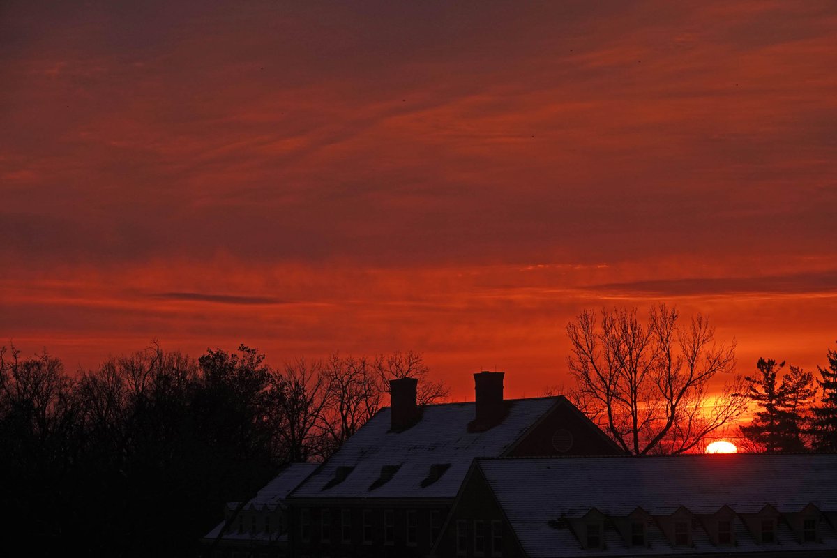 FarmerSchoolMU's tweet photo. Sunrise over McBride Hall from the @FarmerSchoolMU Department of Management office this morning. Have a great day folks! @miamiuniversity #MyFSB #suchaplace #FallForMiami https://t.co/HX2Pn4St2b