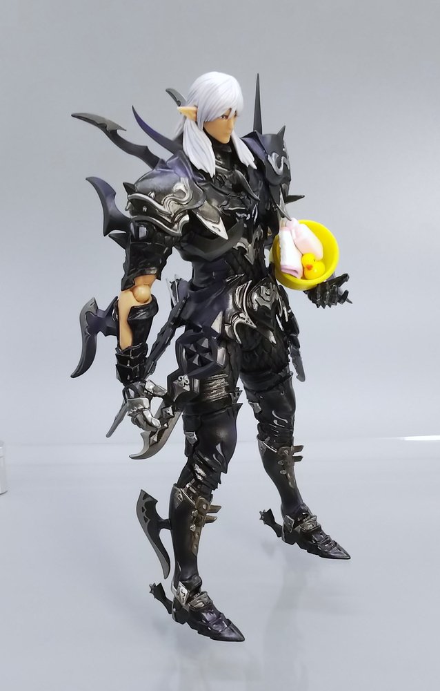 Ff14 竜騎士ポーズもできる エスティニアンのフィギュアで遊ぶ人々 Togetter