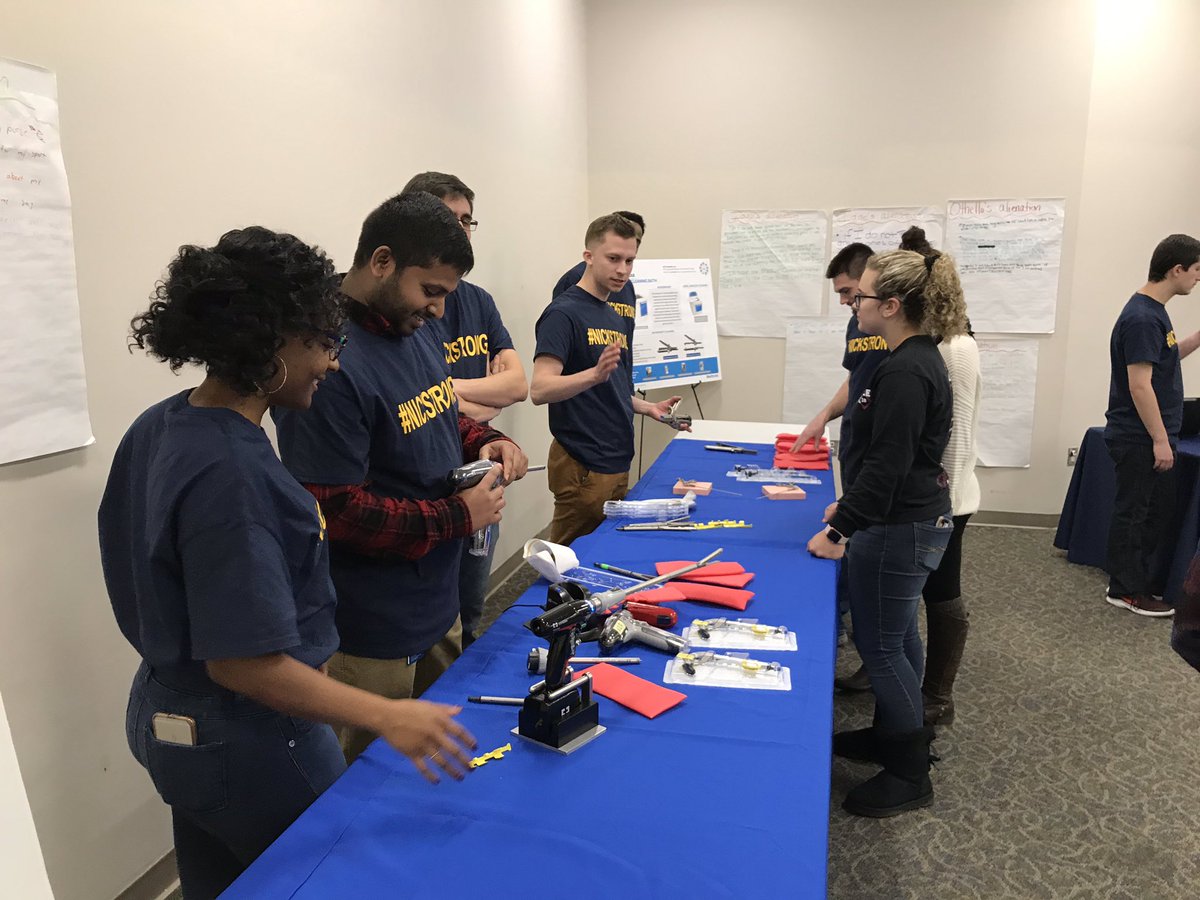 EHHSPrincipal's tweet photo. EHHS students in our Medical Careers and Engineering programs EXPLORING with @Medtronic engineers and developers! Thank you for exposing our students to your work! #EHPSStartWithWhy #EHHSExplores #WeAreEHPS https://t.co/nNNmuD7lqa