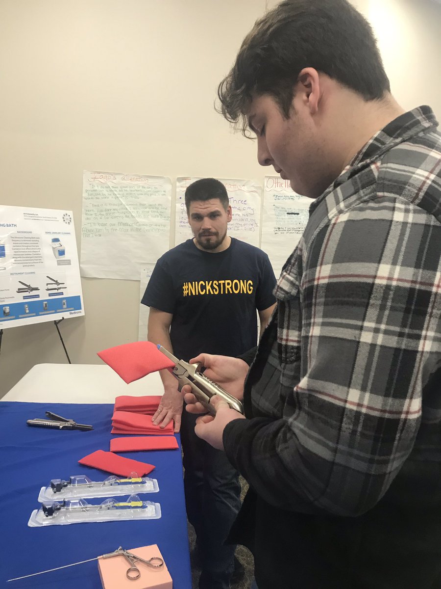 MPompanoScience's tweet photo. Thank you @Medtronic for sharing what you do with our Medical Careers and Engineering students today. What a great opportunity! #EHHSExplores #EHPSStartsWithWhy #WeAreEHPS https://t.co/oFLnpqNK49
