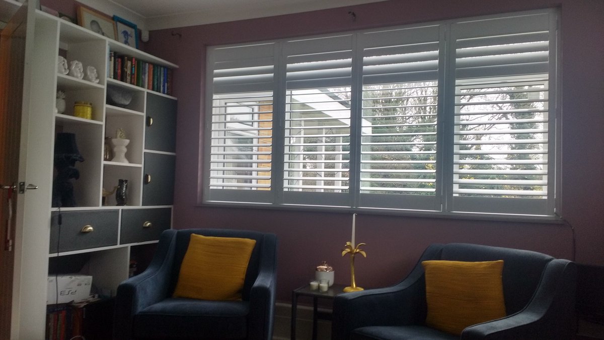 TotallyShutter1's tweet photo. Our latest Plantation window shutter fit in Surrey this week making the lounge nice and cozy in time for Christmas. Customer was over the moon with quality of shutters and professional fitting. #loftysfurniture #windowshutters #plantation https://t.co/UEX9OXxiKS