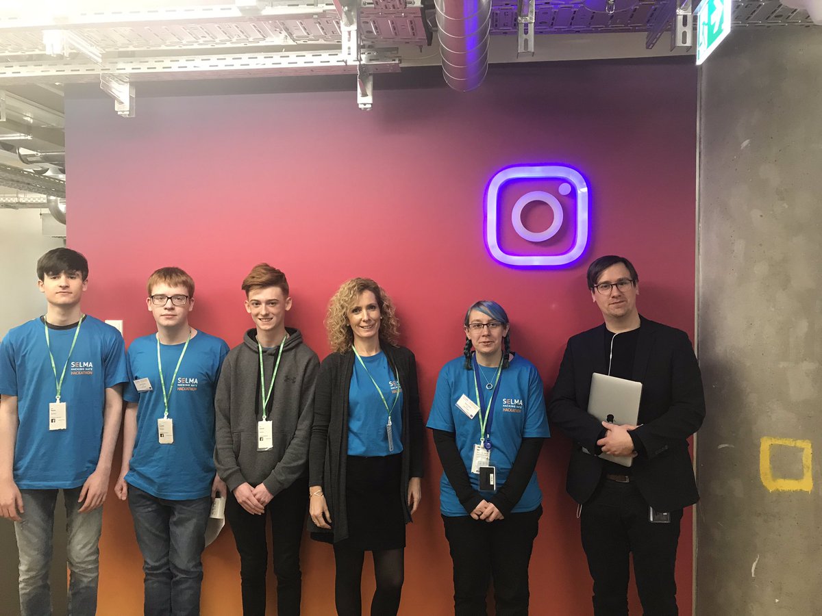 Sharonburns1006's tweet photo. A tour of Facebook Berlin for @fifecollege #SELMAHack #HackingHate https://t.co/OmJVWEZhiJ