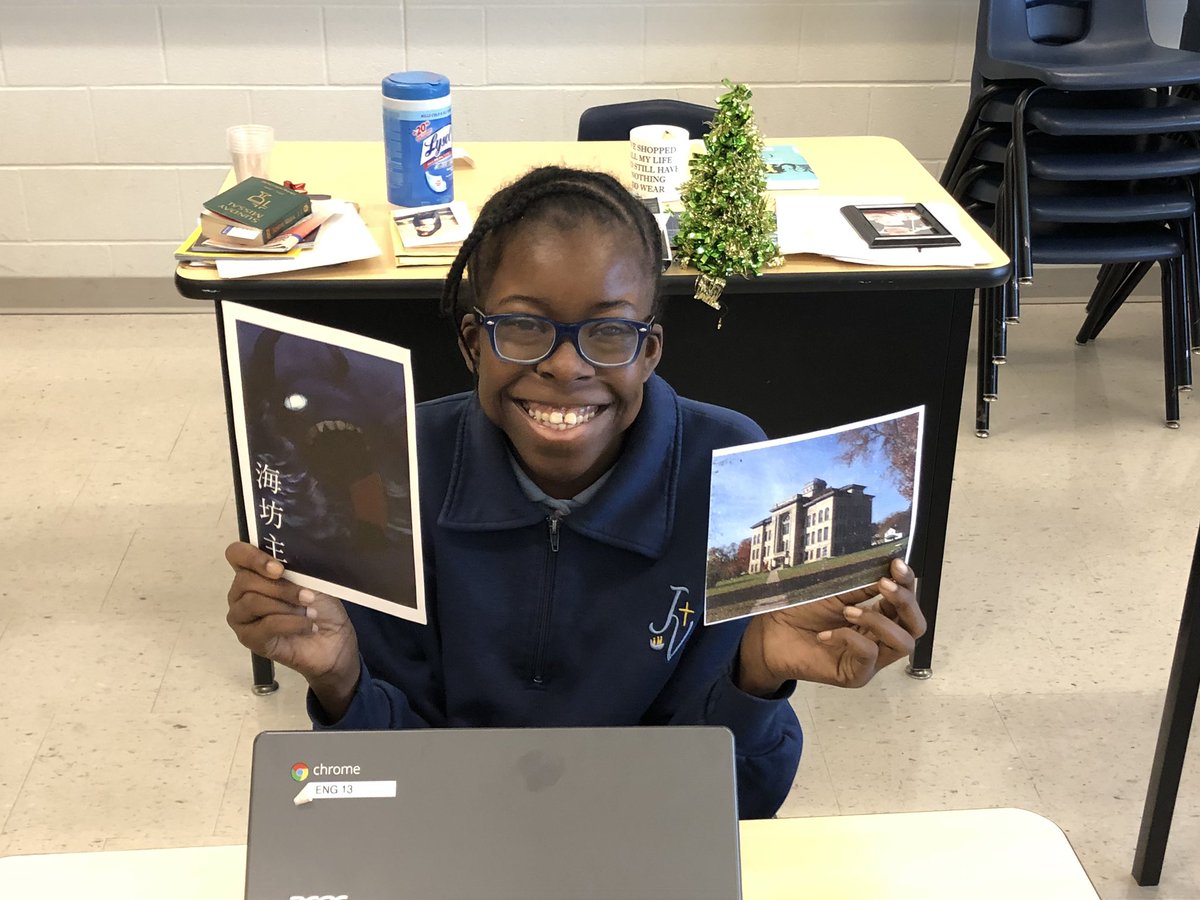 mrgcoachteacher's tweet photo. #RefugeeHS #ENG4E3E #GRARefugee #GRA18 Liz shares postcards we received from friends in China and Iowa - so nice to hear that students all over the world enjoyed the novel as much as we did! https://t.co/v7nRQZIXSt