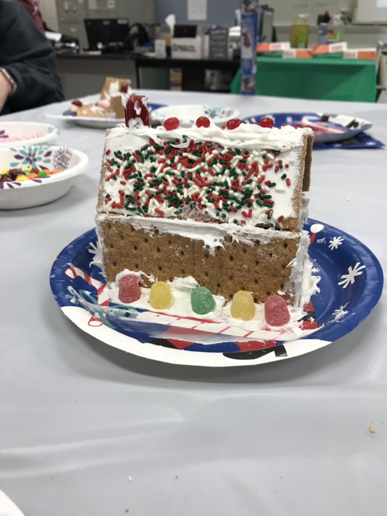 sbhs_edrising's tweet photo. Great turnout at our Holiday Party! Excellent job with the Gingerbread houses! Hope to see you at the PNO this Saturday! :) https://t.co/yXOf187Quy