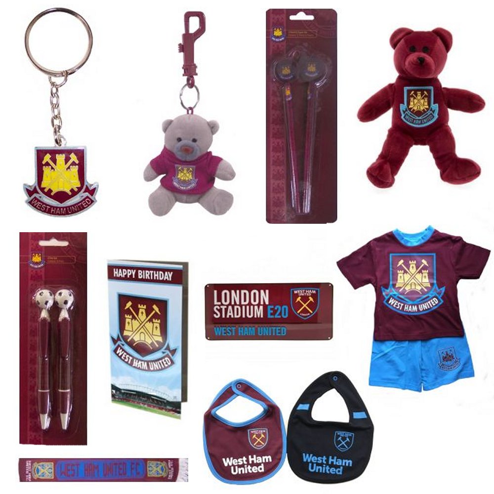 Our #WestHamUnited gift guide is low live, have a look through it today and stock up on the must-have presents this Christmas: soccerbox.com/blog/finding-p…