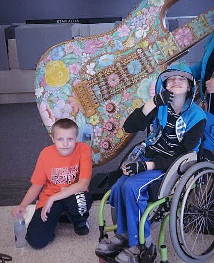 CHFManitoba's tweet photo. December 3β9 is @Aeroplan #MatchingWeek! Please donate miles to @AirCanada Foundation. You can help families like the Schellenbergs who have travelled to 4 provinces and 3 countries for treatment: https://t.co/wAhEz8NhZN
#HospitalTransportationProgram #HTP2018 https://t.co/ga6I3JiYMv