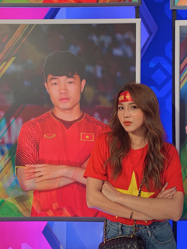 kim93vn's tweet photo. VIETNAM VO DICH 😍😍😍😍
#u23vn #u23vietnam #hotgirl #FOLLOWBACK #follow https://t.co/STj6JbtSzp