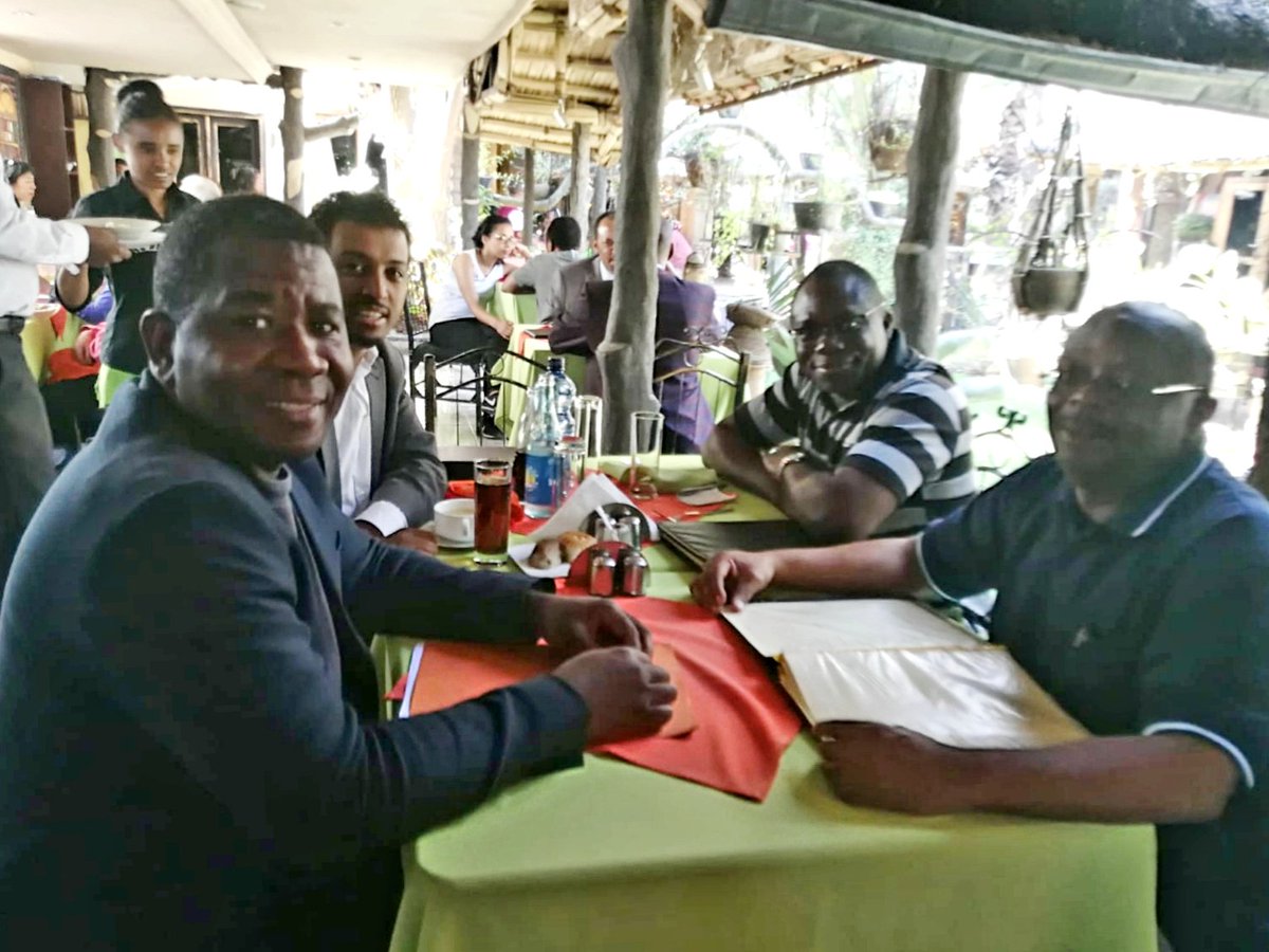 MoukalaUnesco's tweet photo. Working lunch with the DG of @ICCROM, the new Executive Director of @WorldAwhf and the DG of ARCCH 💡🌍
#UNESCO #AWHF #ICCROM #AARCH #AfricanUnion https://t.co/KhI9AxtnWe