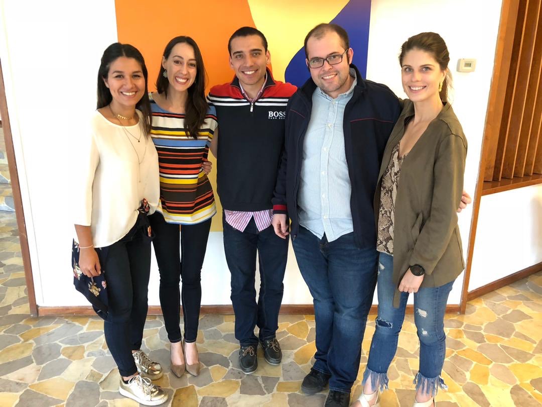 GeorgetownLatAm's tweet photo. Our coming #GCL2019 participants from Venezuela meeting with @GeorgetownLatAm alumni to learn about #GCLimpact in Latin America.
Thank you to our GCL alumni for sharing your experiences! @GlobalGtown @McCourtExecEd https://t.co/R9FwLRcCEM