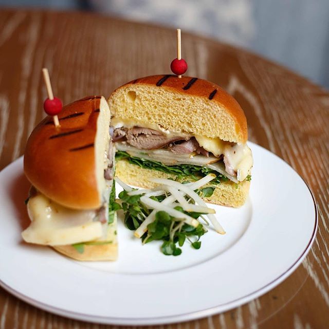 Treat yourself! Our delicious Goose Leg Bap is made with pear and brie 😋 #PaintTheTownCoral ift.tt/2QIzjT6