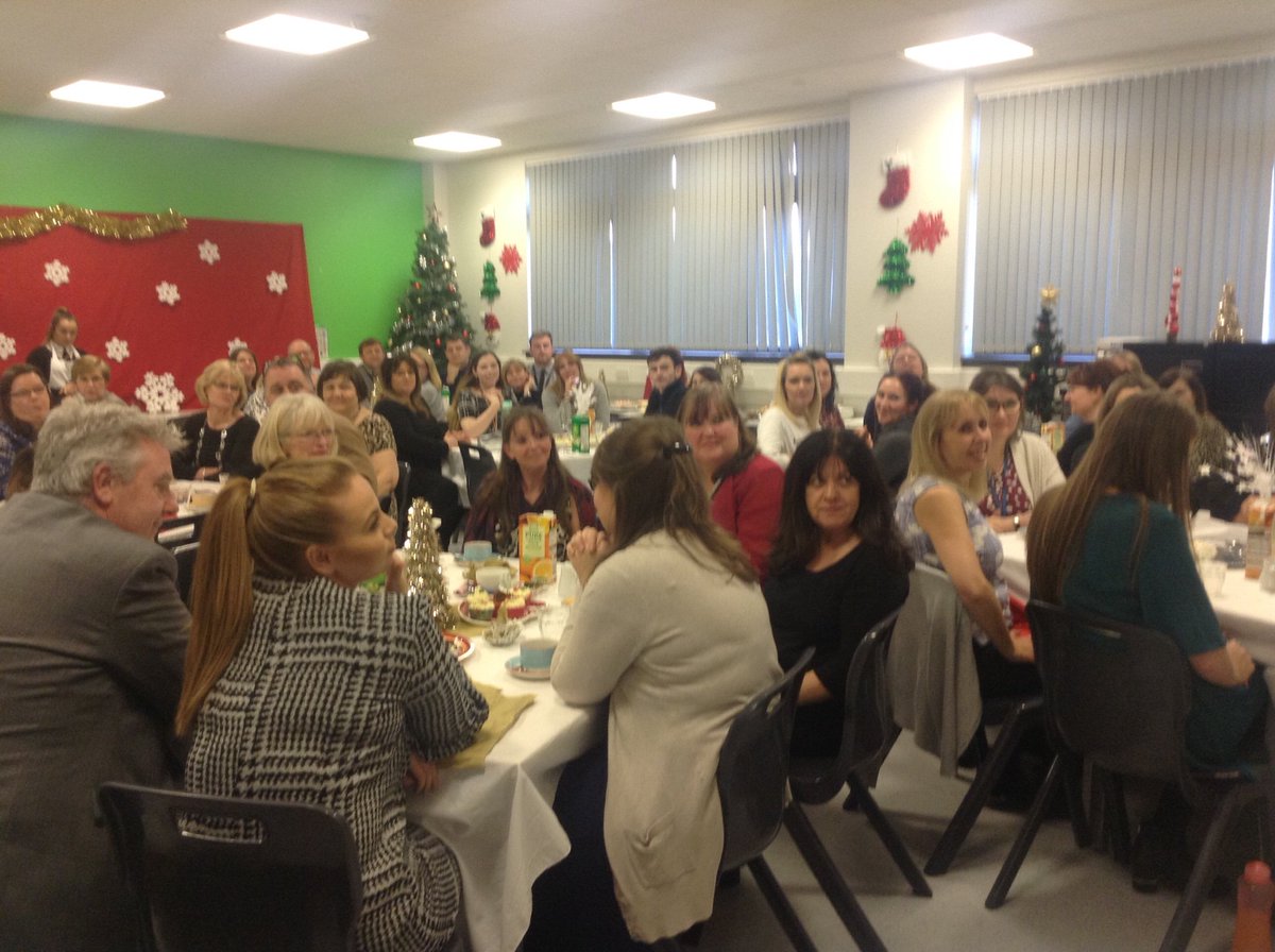 stambroseHE's tweet photo. A very well done to S3 H&amp;F pupils for their great effort and success of the Staff Chistmas lunch. 🎅🏻🎄🍲👏🏼😃 https://t.co/7Jdx7JVyzz