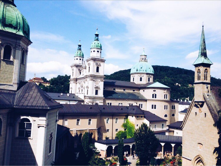 tracio74's tweet photo. ‘Tis the season to post all of my Sound of Music tour pictures. 😂 #Salzburg #SoundOfMusic #worldtravel https://t.co/xdzeCdpVHp https://t.co/ssdT6sAi1I