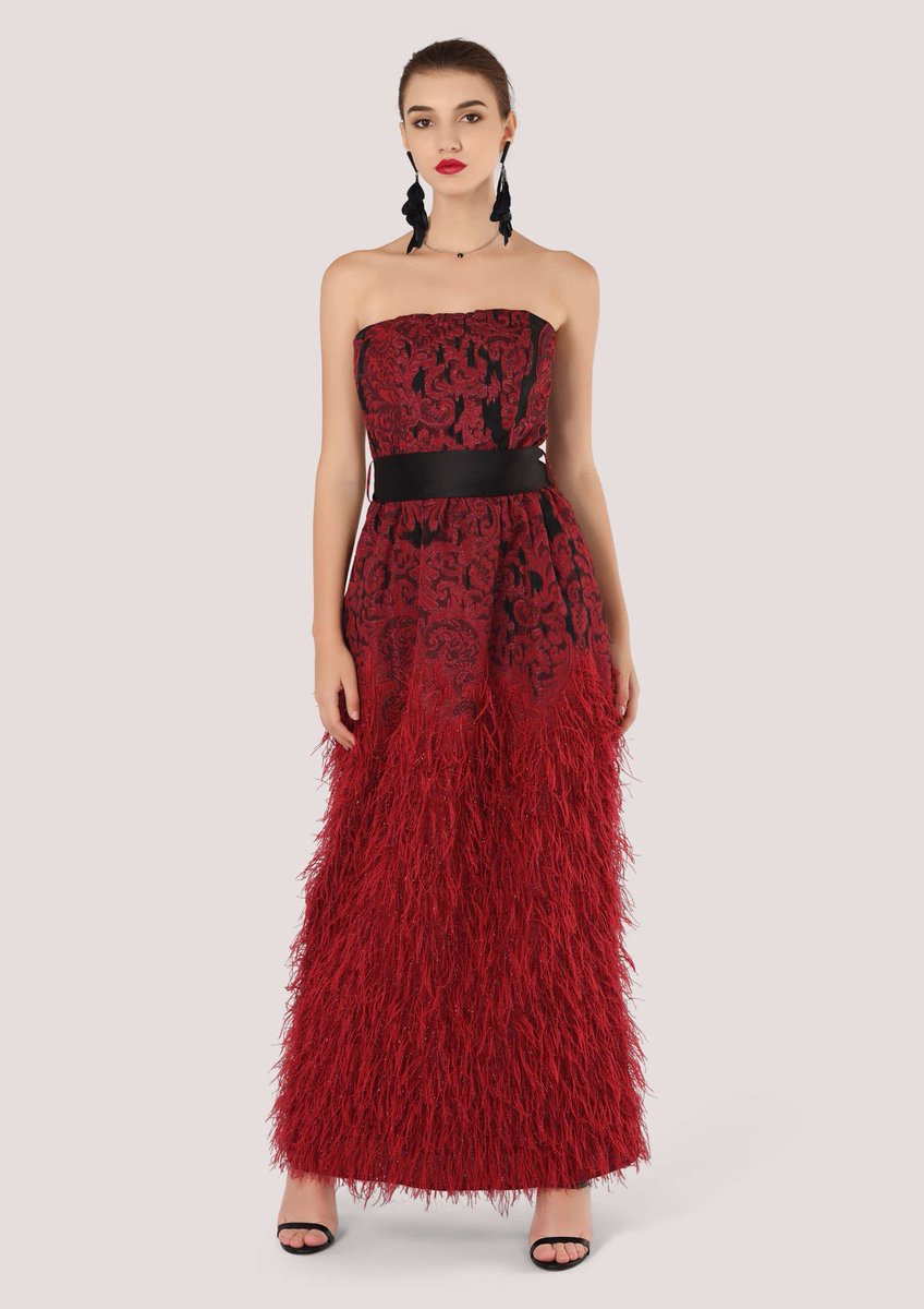 Closet_London's tweet photo. With feather embellishments you wonโt go unnoticed in this stunning maxi dress. Psssssst itโs also available in three colour ways, what's your favourite? ๐๐ผ Shop The Party Collection to see which one you prefer ๐ซ https://t.co/gVttB1VFKQ #ThePartyCollection https://t.co/NiTGdTb25R